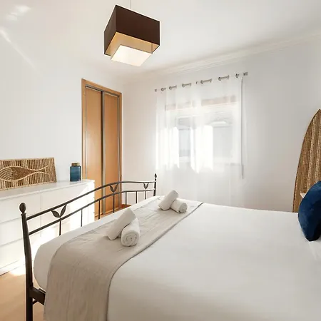 Oliveira Villa Nazaré
